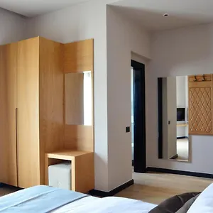 N'peze Hotel Ljaknasi